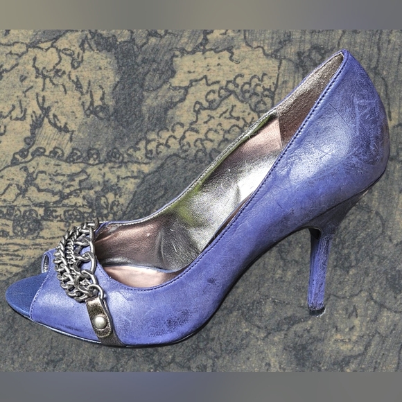 Guess Shoes - Guess Peep Toe Periwinkle Blue Leather Pumps Size 6